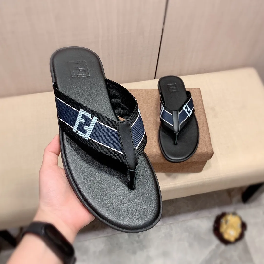 Slippers: New model: Factory price: 220💰💰🎩🎩🔥🔥《 Fendi FENDI* 》Series of slippers top purchasing agent 🔍🔍Men's 2022 counters are on sale simultaneously, original imported cowhide from Italy, exquisite workmanship,), sole: (super comfortable) original sole provided by the original factory, ⚠️ The exclusive double-layer movable molded bottom is super comfortable⚠️, the real thing is more beautiful🎬The real thing is more beautiful🔍🔍original order quality, you can enter and leave the counter at will, the correct size is 38-44, you can order 45. Long-term availability 266